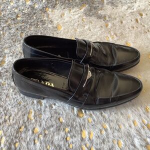 PRADA/Mens Black Patent Leather